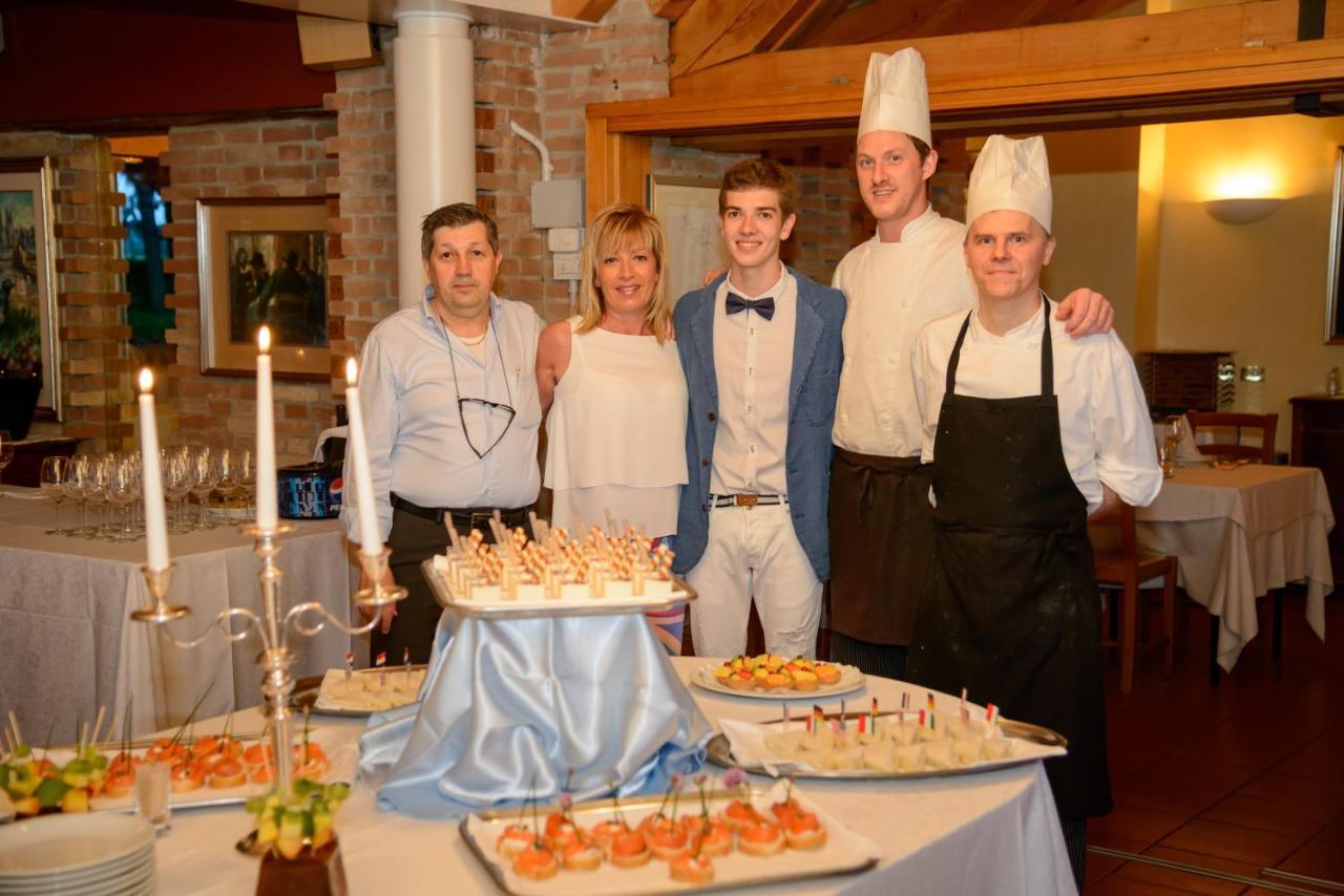 פייבה די סוליגו Hotel Del Parco Ristorante Loris מראה חיצוני תמונה
